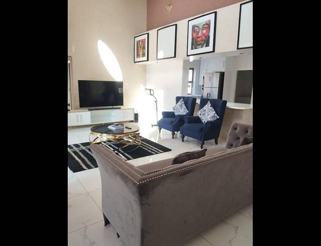 5 BEDROOM PROPERTY TO RENT IN HURLINGHAM